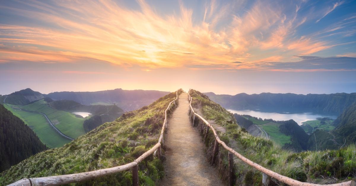 67905-path-mountain-sunset-gettyimages-boule13.1200w.tn